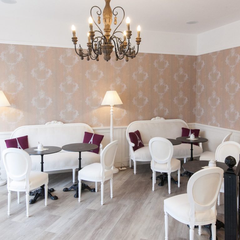 Cafe Magdeburg Mademoiselle Cupcake Innenstadt Kaffee trinken