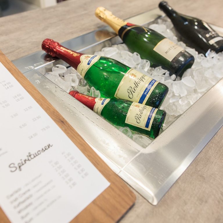 Wein Sekt Champagner Prosecco Cafe Mademoiselle Cupcake Magdeburg